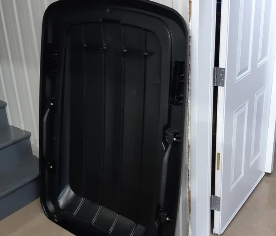 Toit court  noir  Usagé